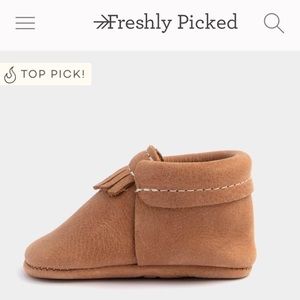 NIB Freshly Picked City Moc, Size 5